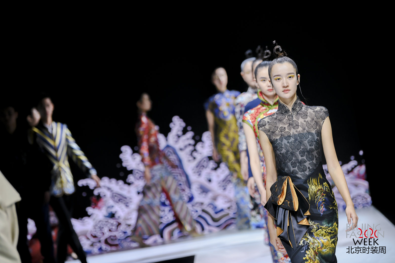 |时尚大秀点亮金街 北京王府井国际品牌节启动