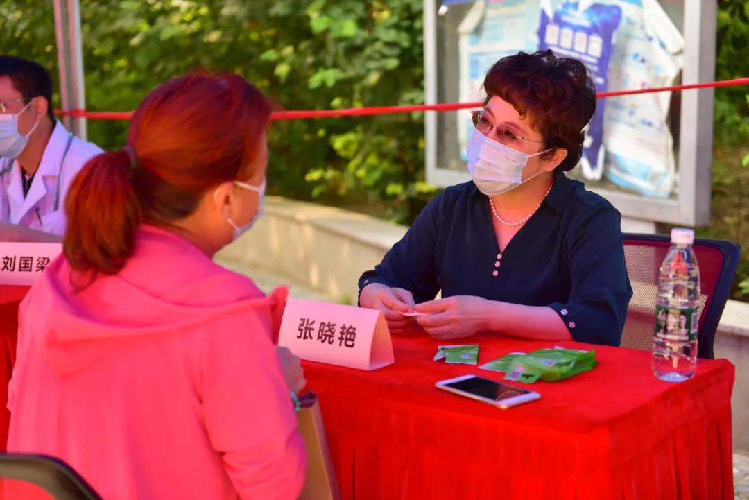 肺炎症状|如何鉴别新冠肺炎症状？道德模范、大医生带来“防疫课堂”