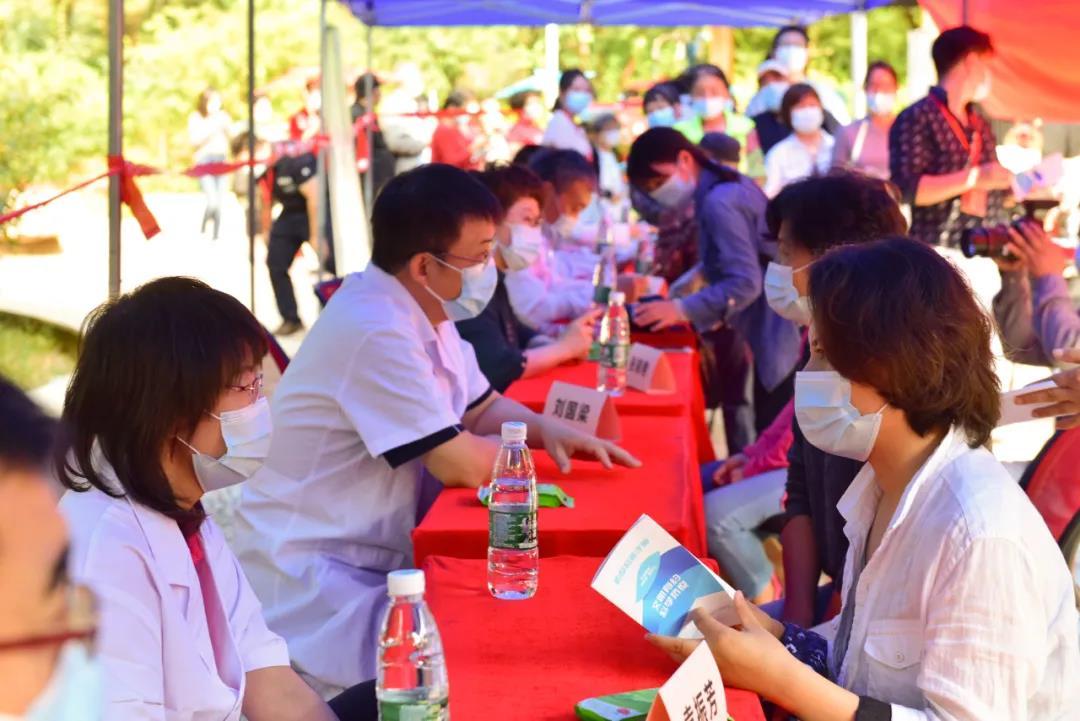 肺炎症状|如何鉴别新冠肺炎症状？道德模范、大医生带来“防疫课堂”