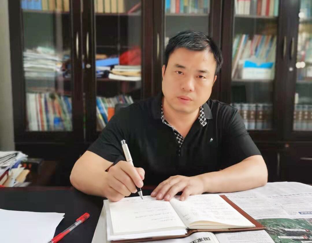 蕲春县第三高级中学校长 宋伟