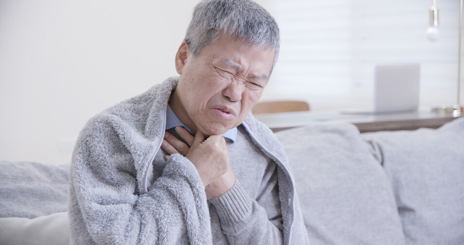 晚期食管癌不能做手术就没救了吗其实可以先帮肿瘤减龄