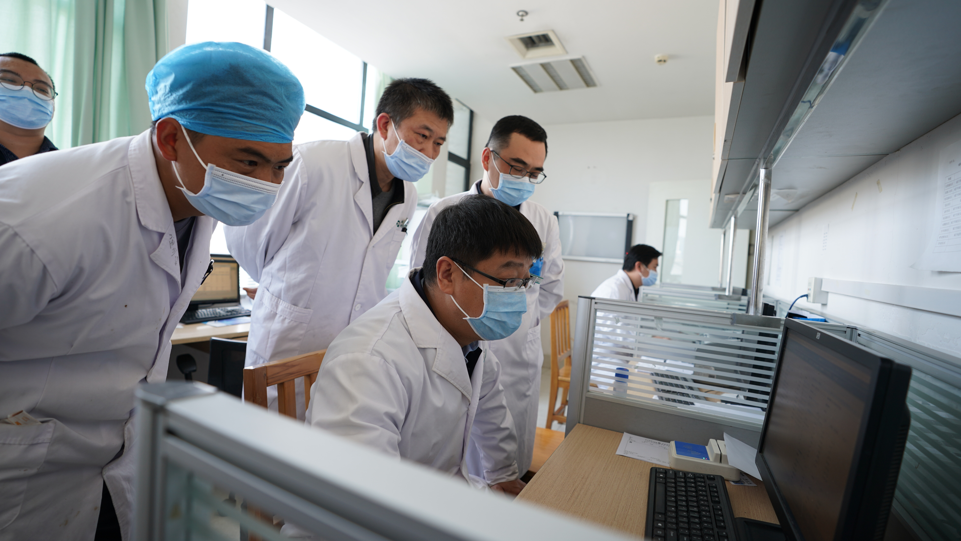 临床医学的咸宁标杆咸宁市中心医院创建省级临床重点专科纪实