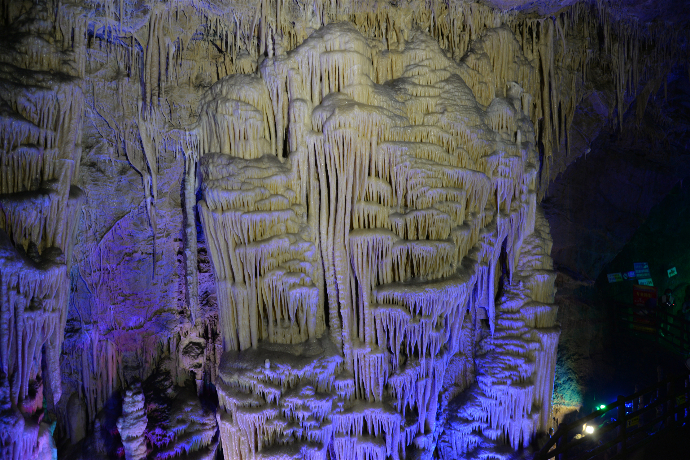 摄影人旅游达人不可不去的地方巴山玉溶洞西安之声