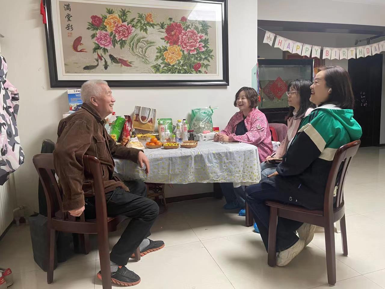 建设美好雁塔 | 高龄复审进家门 贴心服务暖民心-雁塔区融媒体中心-西安网