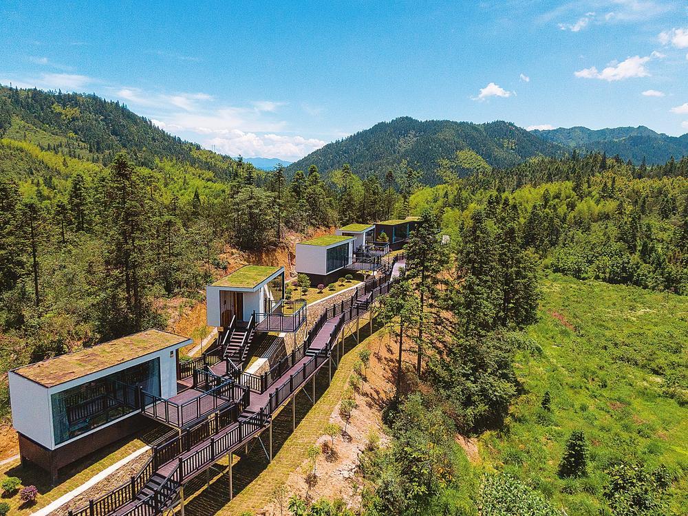 文旅发展变凉为热郴州市桂东县康氧民宿产业助力乡村振兴