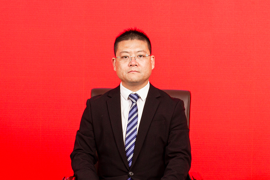 届人大代表,聊城市第十八届人大代表,现任冠县柳林镇大杨庄村支部书记