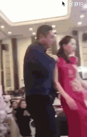 60718250ly1fotpy9yewog207y0cjnha.gif