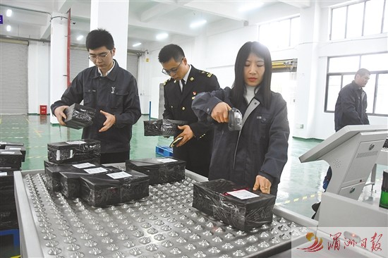 res04_attpic_brief (1).jpg