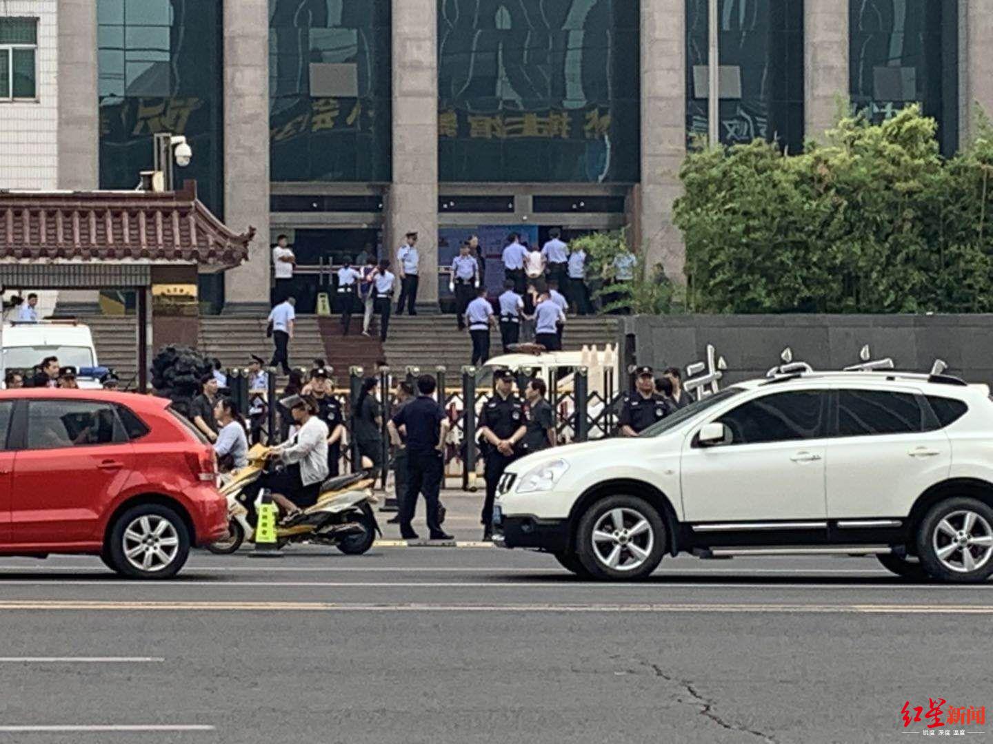 1561123782364207.jpg 07.jpg