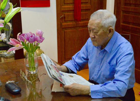 乌国庆1997年3月退休,随后就被公安部刑事侦查局回聘。资料图