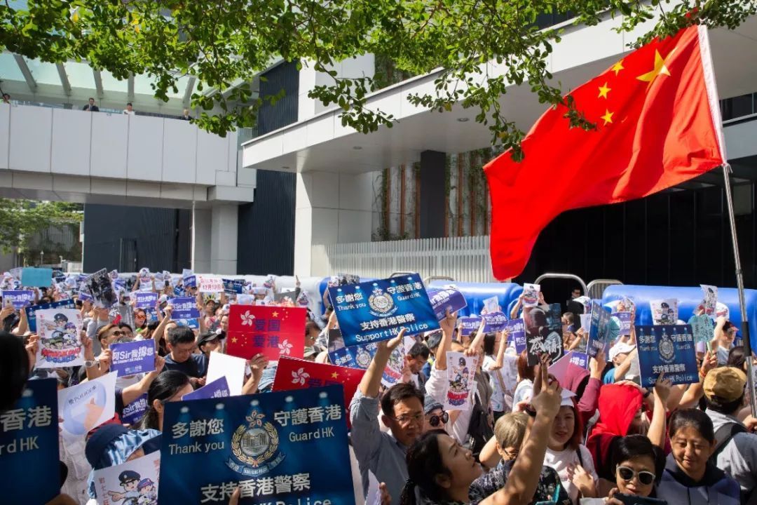 香港市民支持感谢警察.jpeg