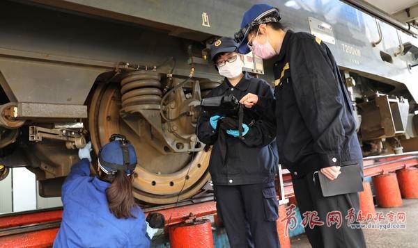 巾帼不让须眉青岛机务段女职工在不同岗位展风采
