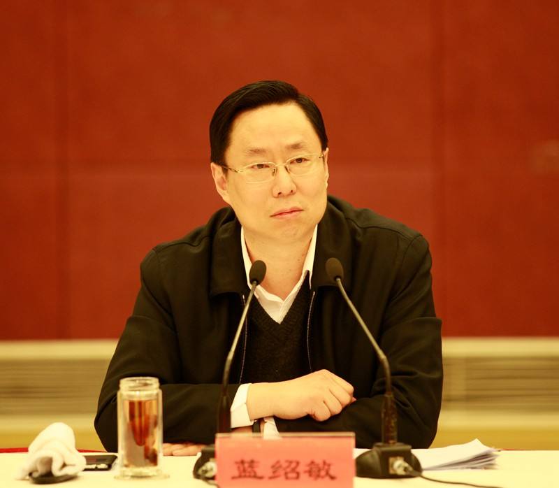 劳动者■蓝绍敏人民日报发声：优化劳动者就业创业环境