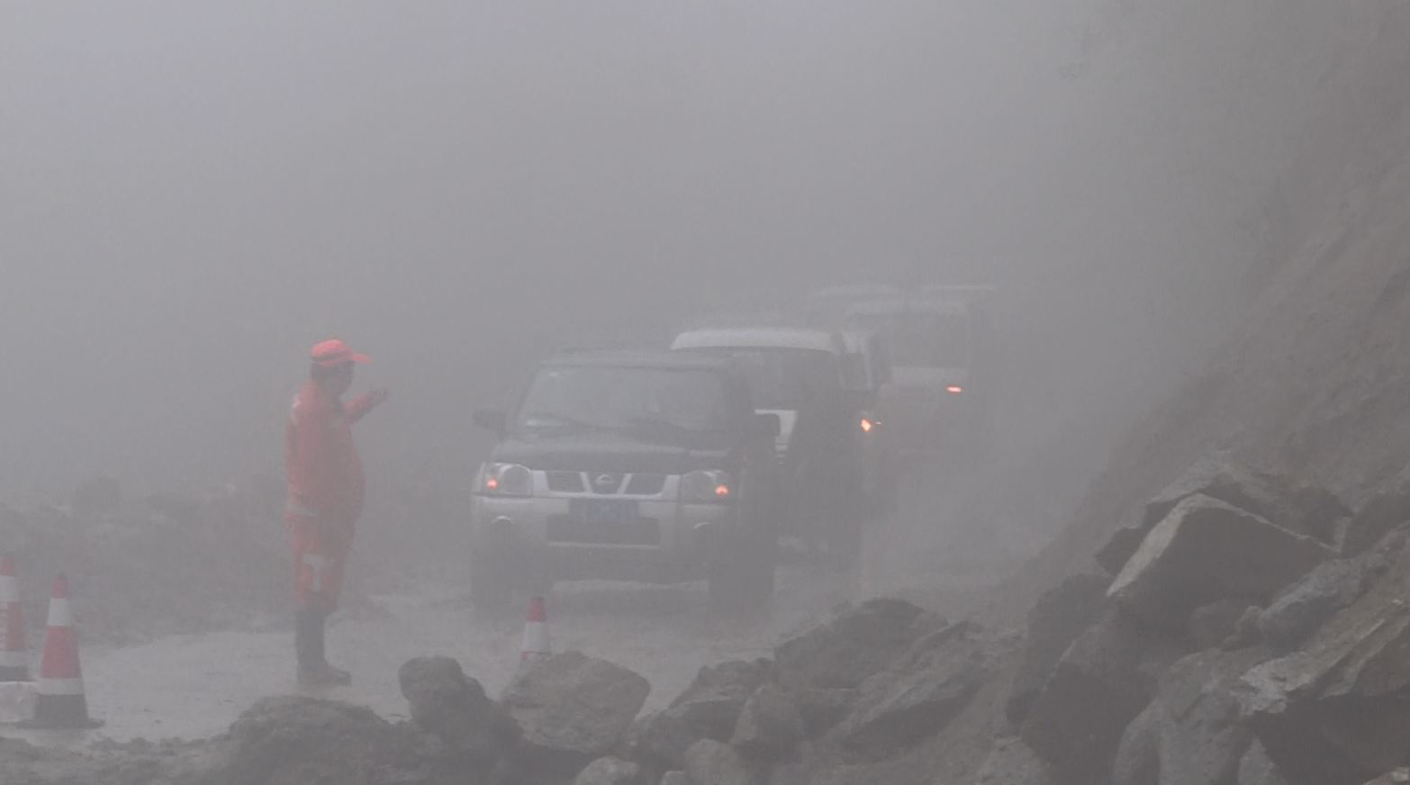 1591540011360175.jpg 03.jpg