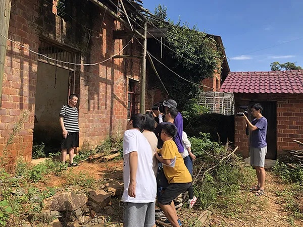 澎湃新闻|张玉环父子重逢:“儿子为什么这么恨我?”