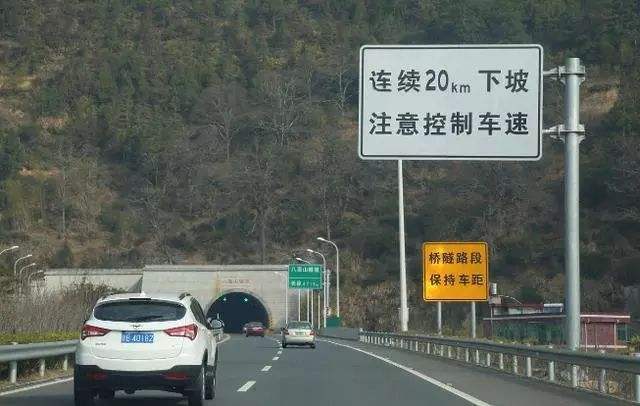 640×406