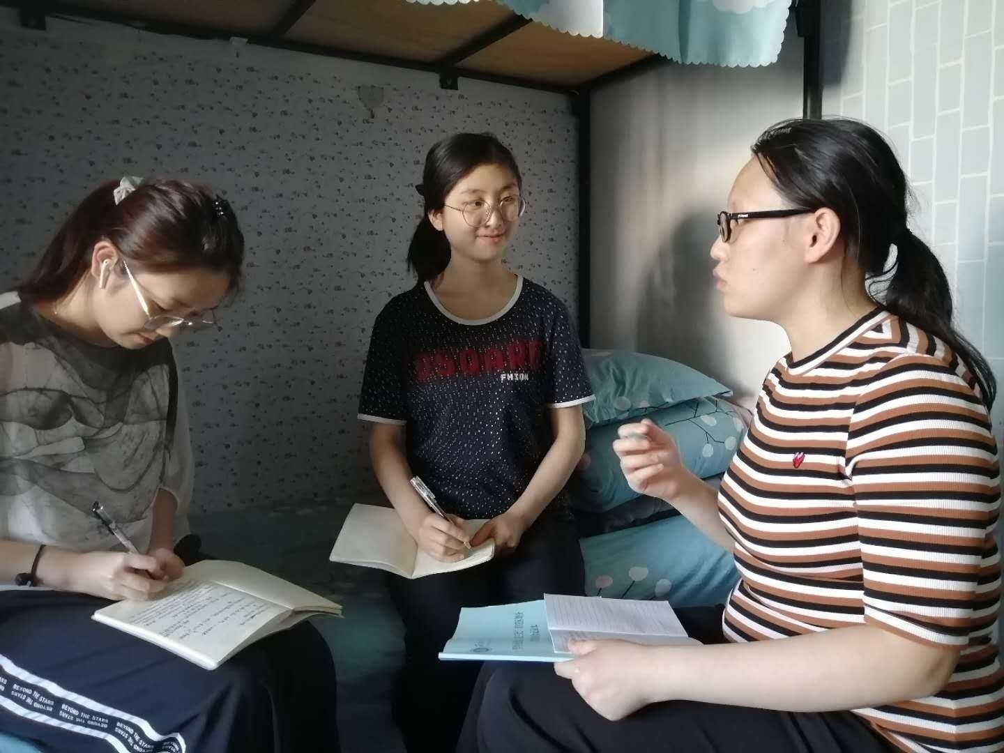 1600909209557062.png 学生党员马嘉昕开展精准帮扶.png