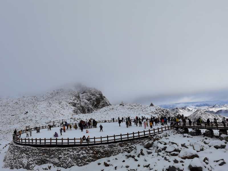 第一场|第一场雪来了！九寨沟、黄龙、四姑娘山开启雪景模式