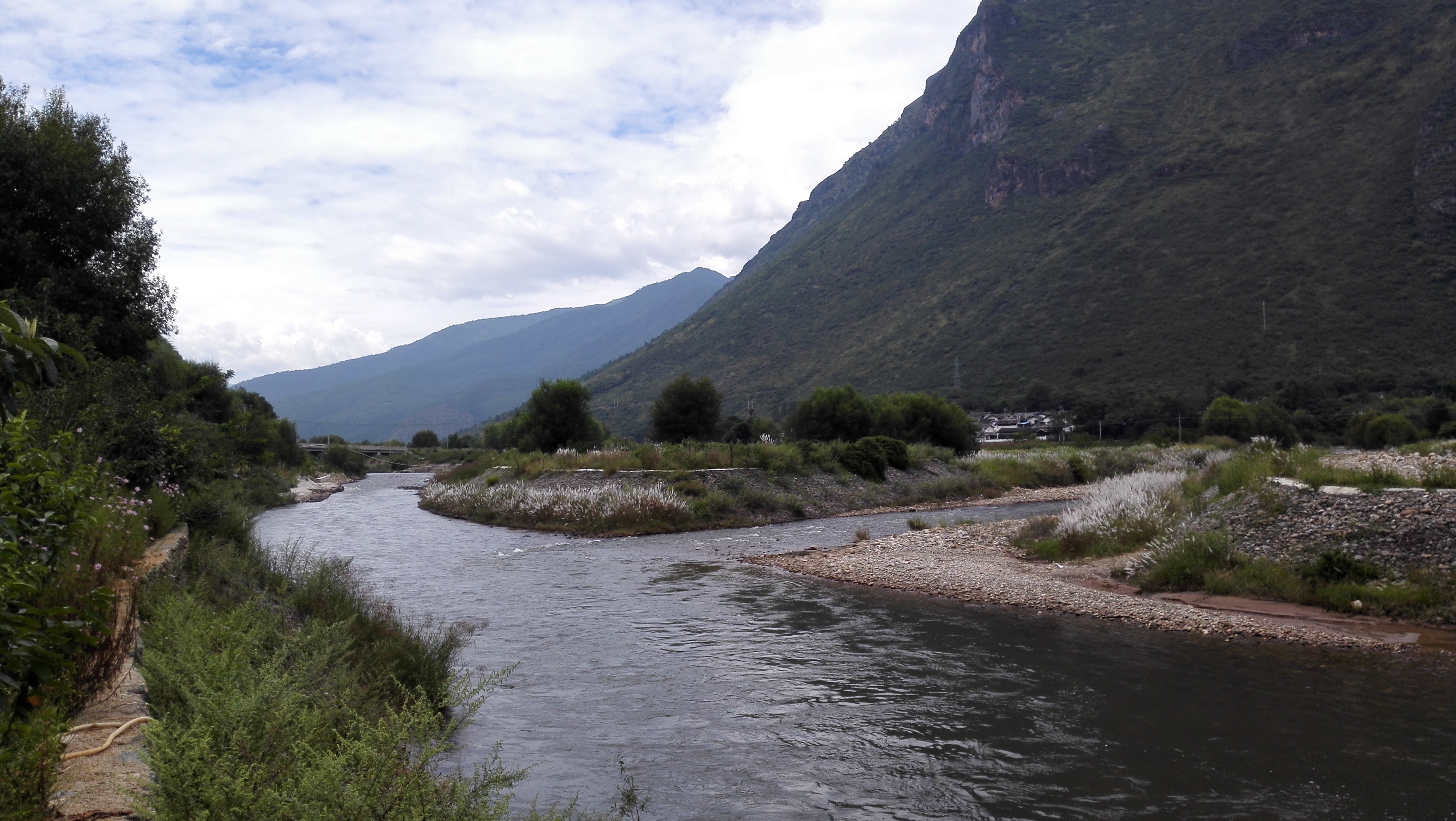 1602488557201349.jpg 图6 褚氏鮡生境(周伟摄).jpg