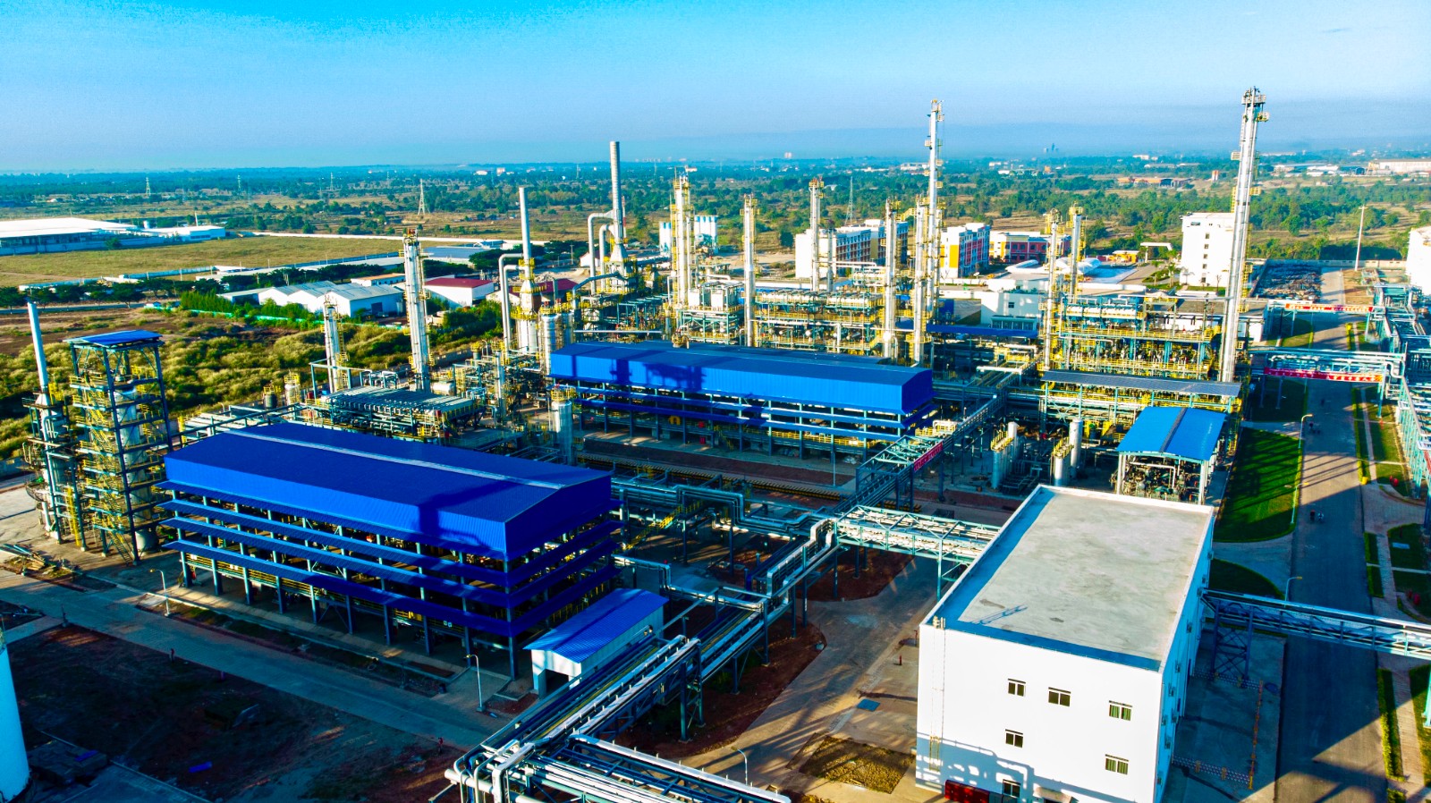 老挝石油化工股份有限公司年产300万吨炼化项目一期4.jpg