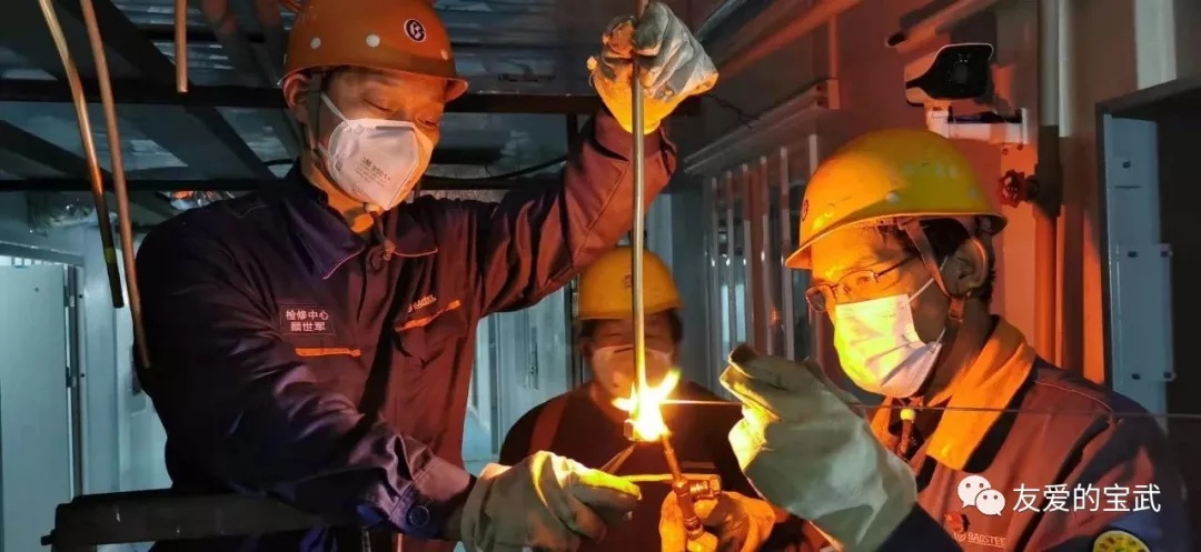 氧气|美国医院氧气告急，有人问：当时武汉的氧气哪来的？