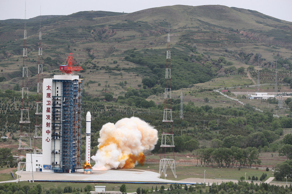 我国成功发射北京三号卫星