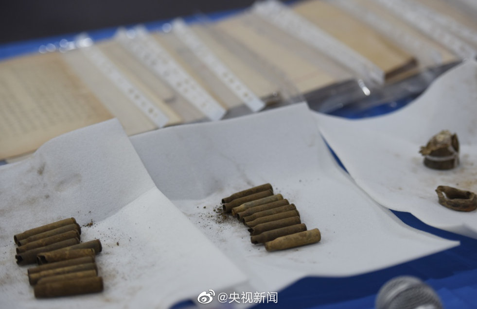 1638353038832692.jpg 14.jpg