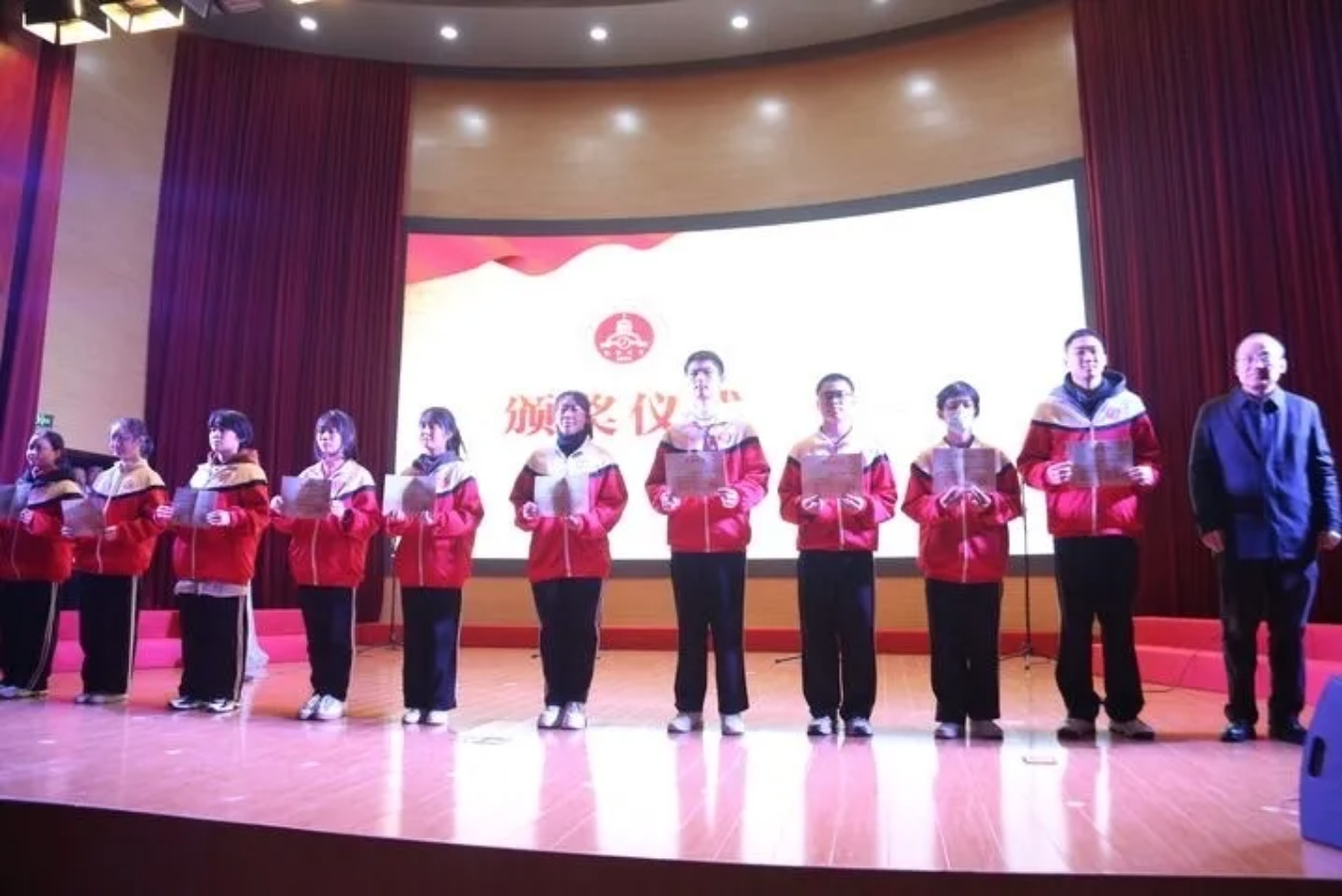 截屏2022-01-14 下午8.09.40.png