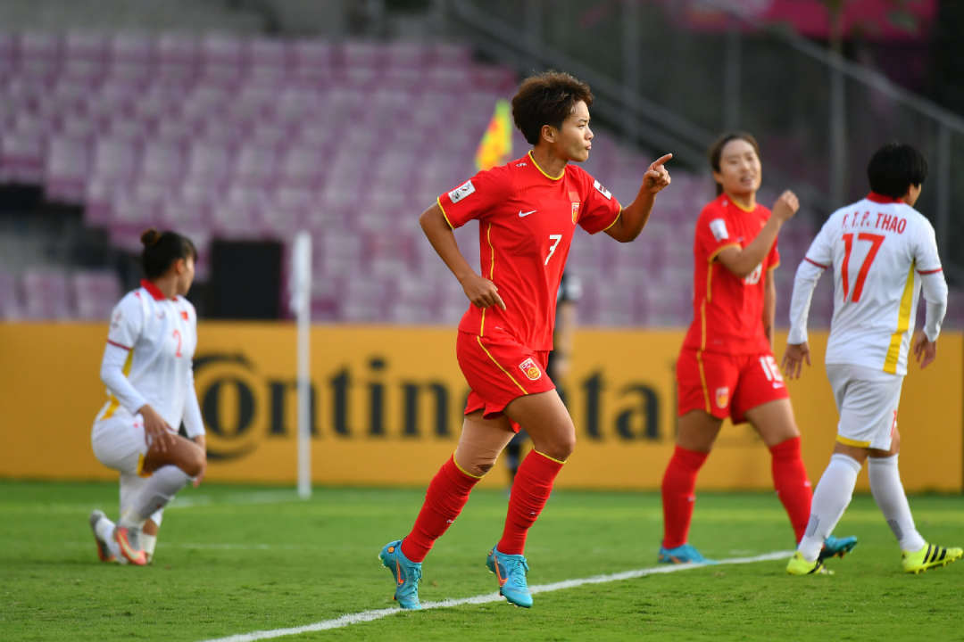 3-1|中国女足3-1逆转越南，晋级女足世界杯