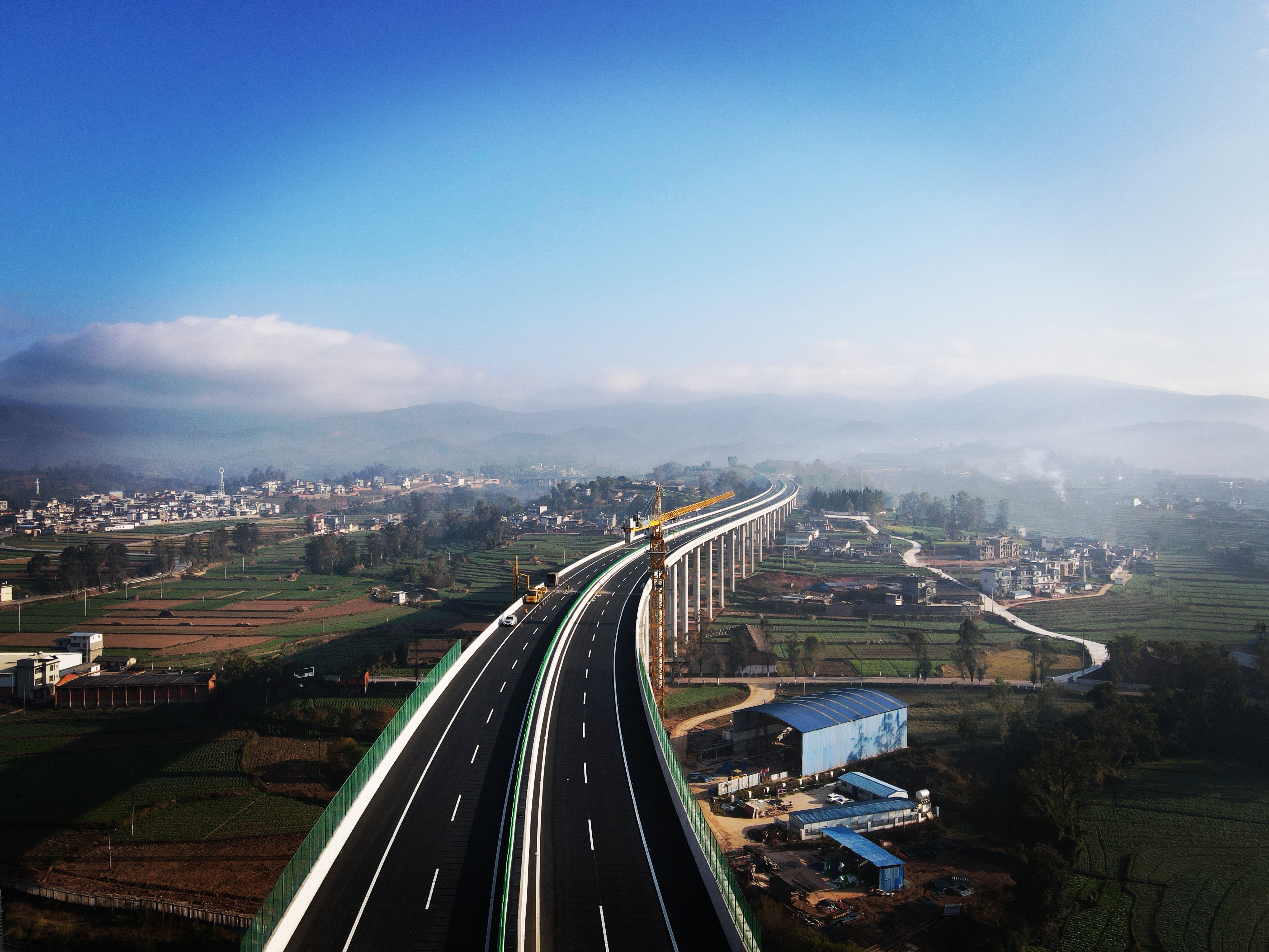 跨成昆铁路特大桥建设中照片-赵诚春-图 (6).jpg