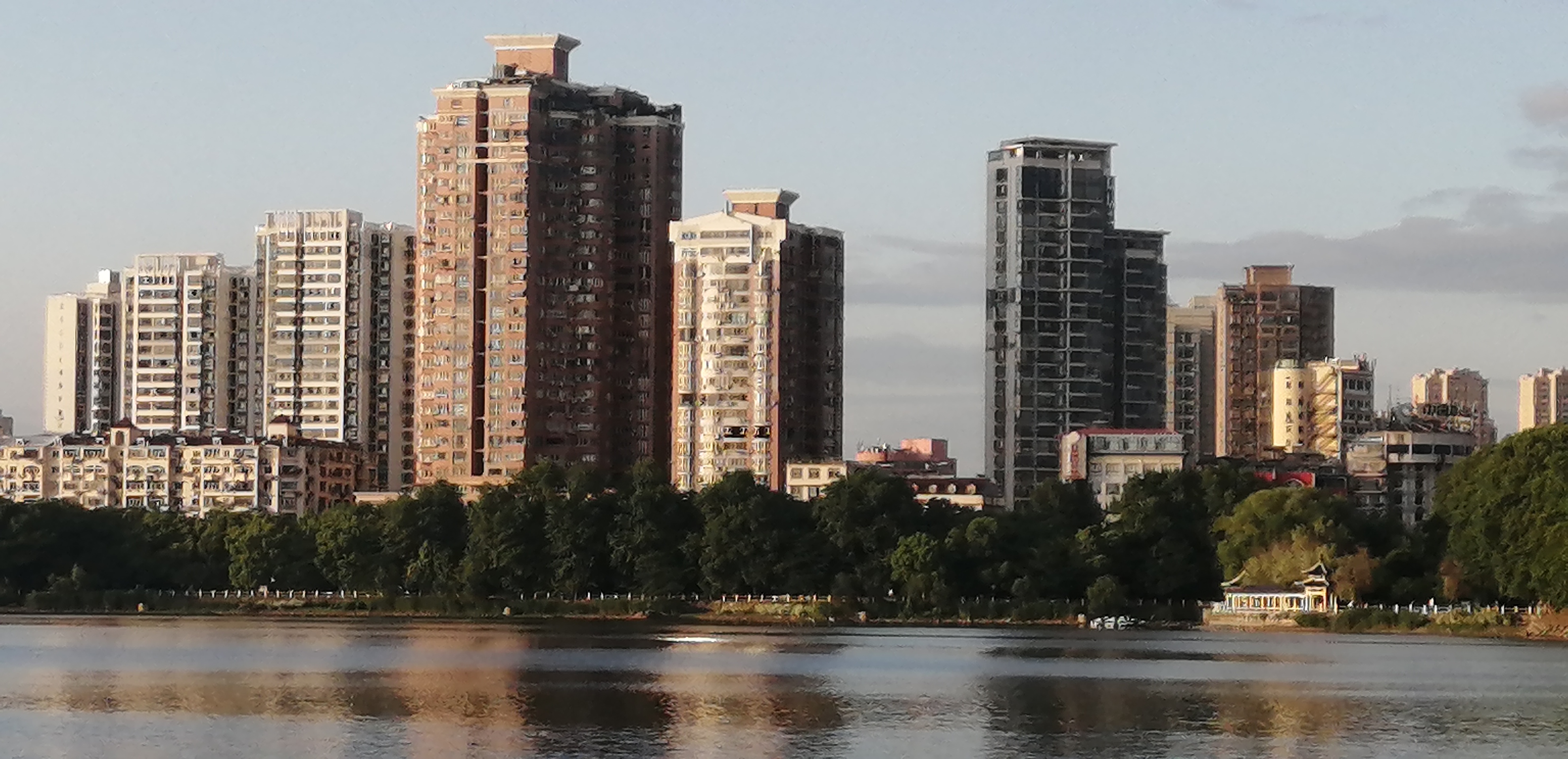 九江旅游到市区逛一逛赏赏城市风光也不错