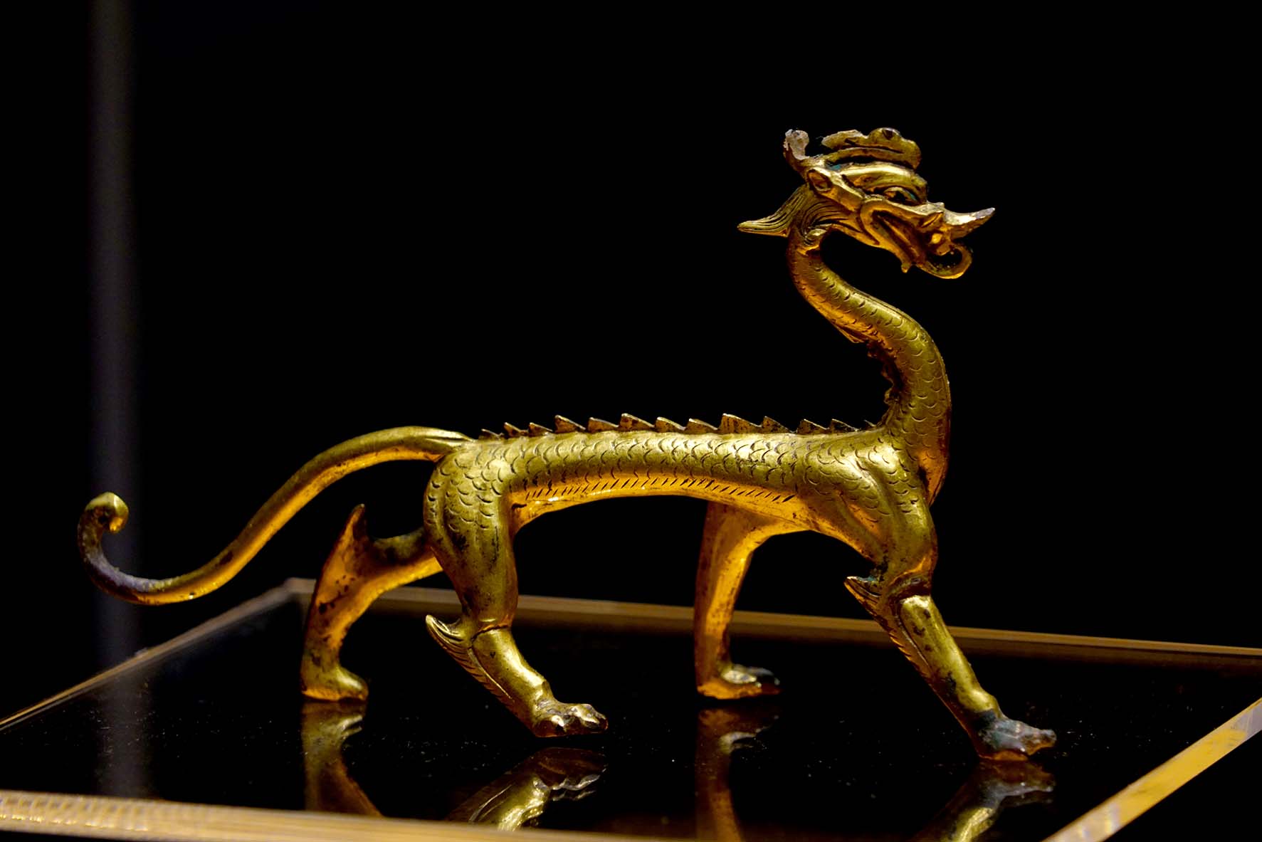 文物赏析唐鎏金走龙