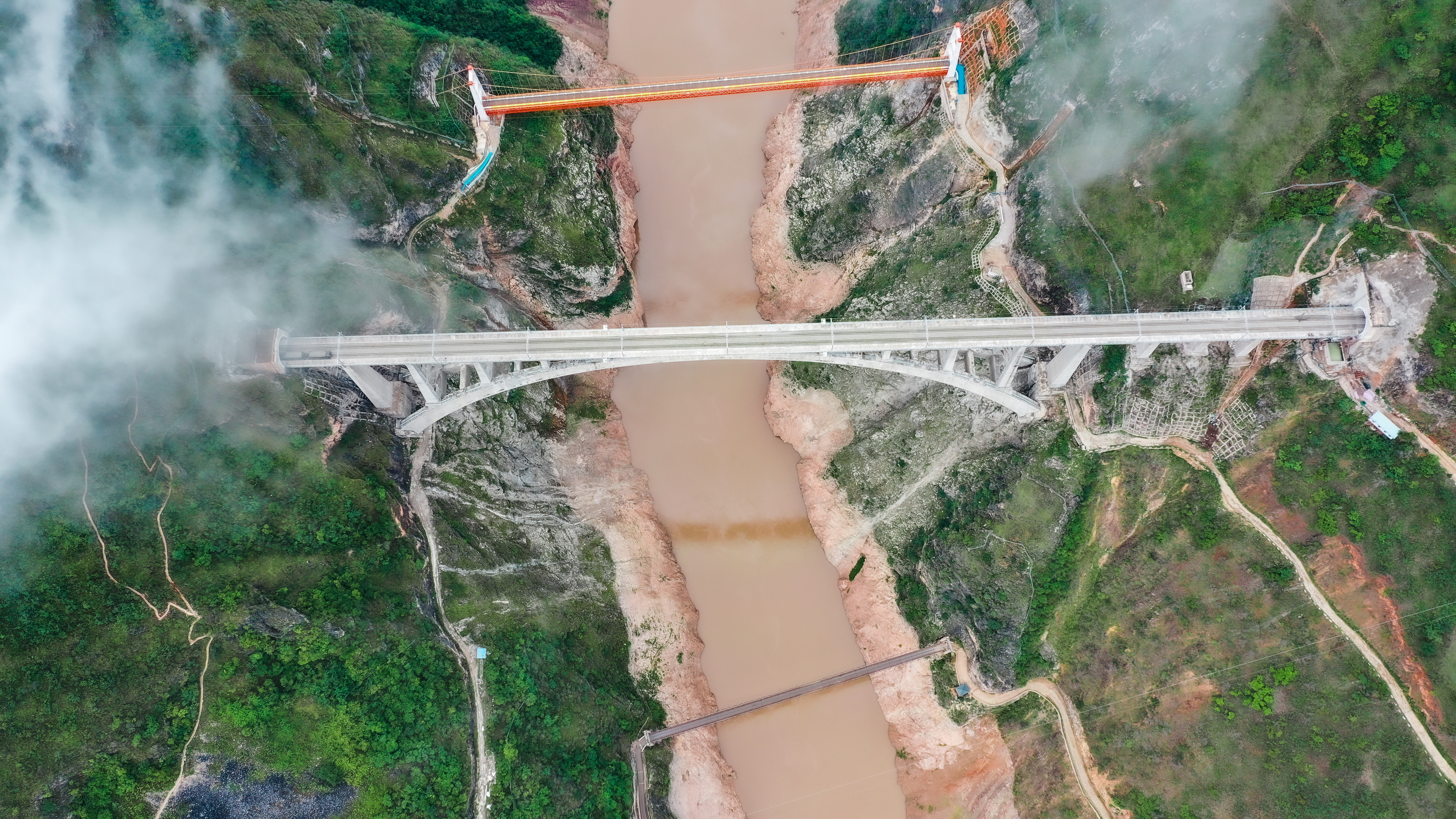 澜沧江大桥（姚巍 摄）.jpg