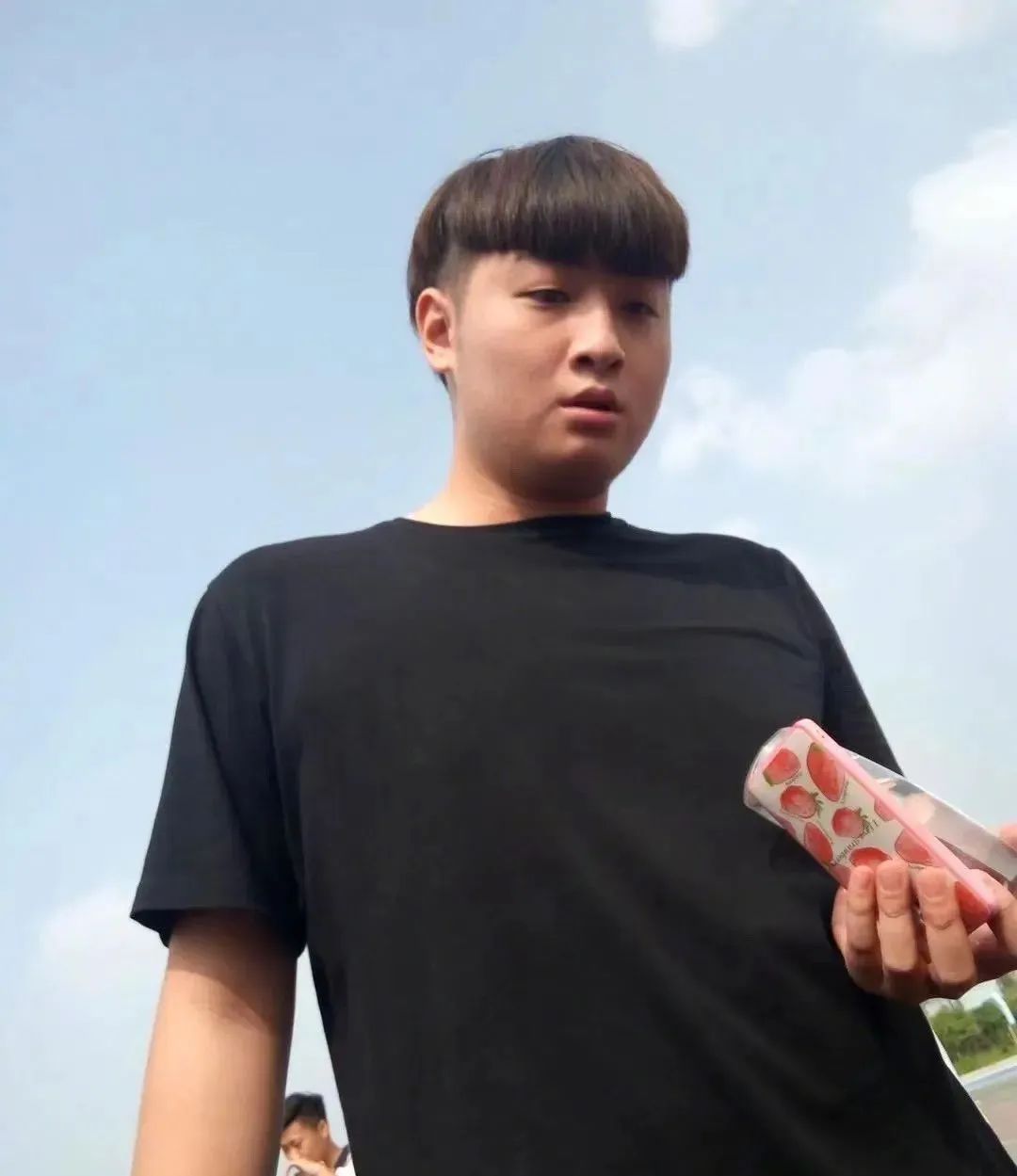 1660952759343936.jpeg 2.jpeg