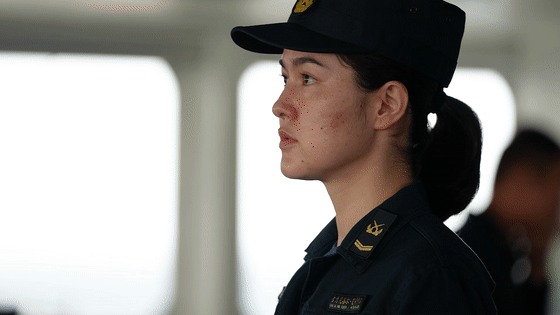 驾万吨战舰航迹可绕赤道12圈这名海军女兵超飒