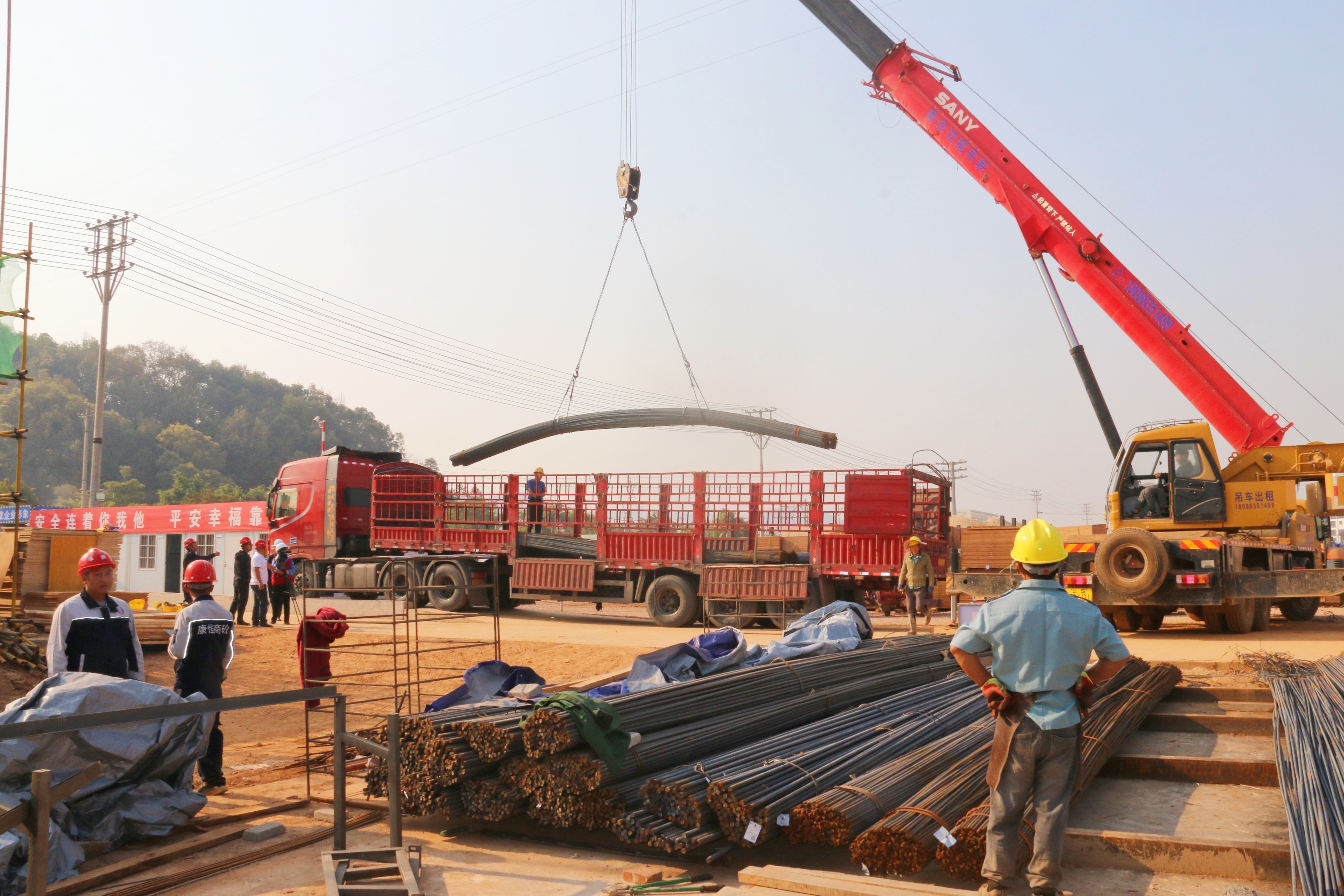 1677375519681297.jpg 南伞园区农特产品进出口加工产业园基础设施极配套设施建设一期项目施工现场3.JPG