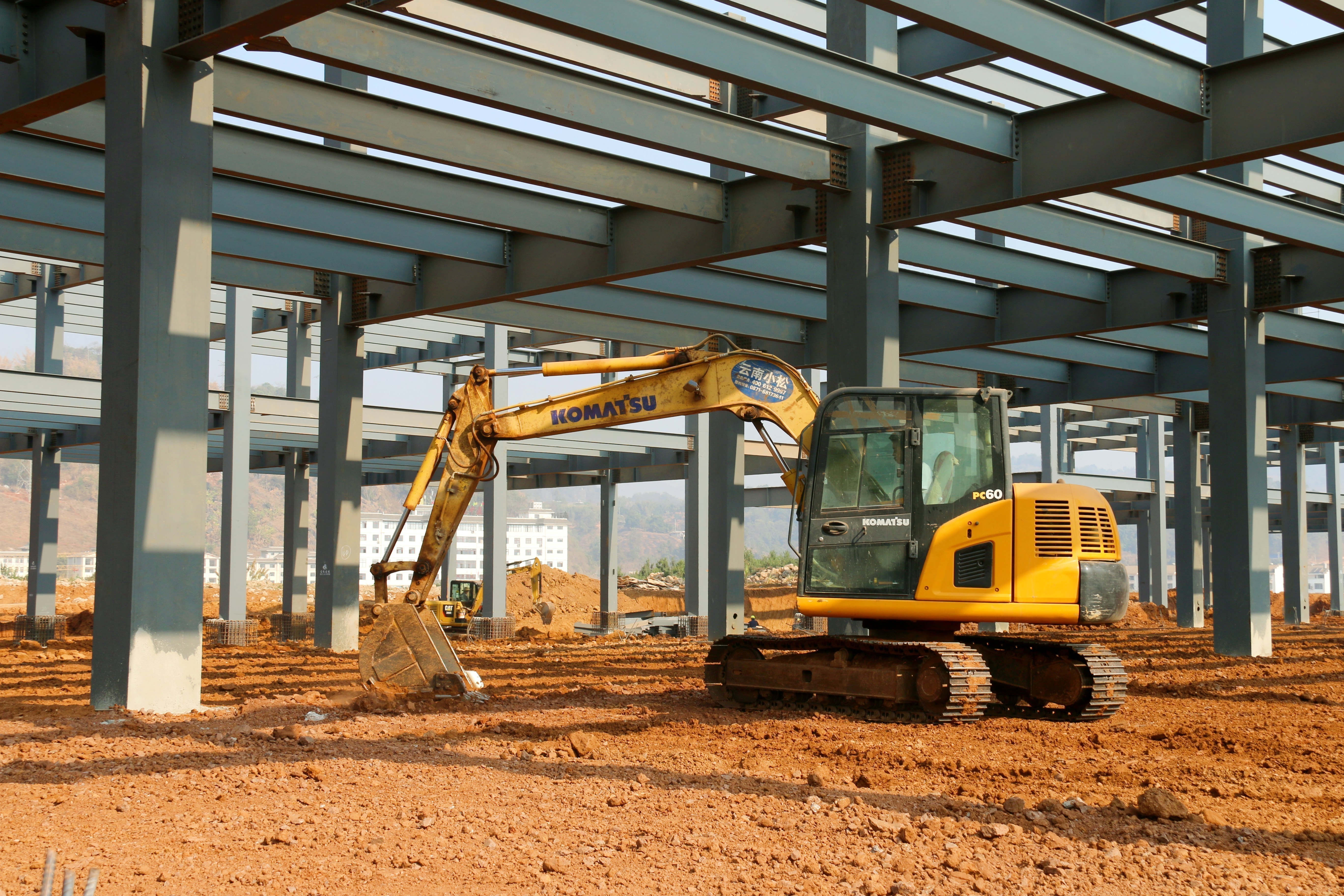 1677375781264407.jpg 南伞园区轻纺产业园基础设施建设配套项目二期建设现场1.JPG