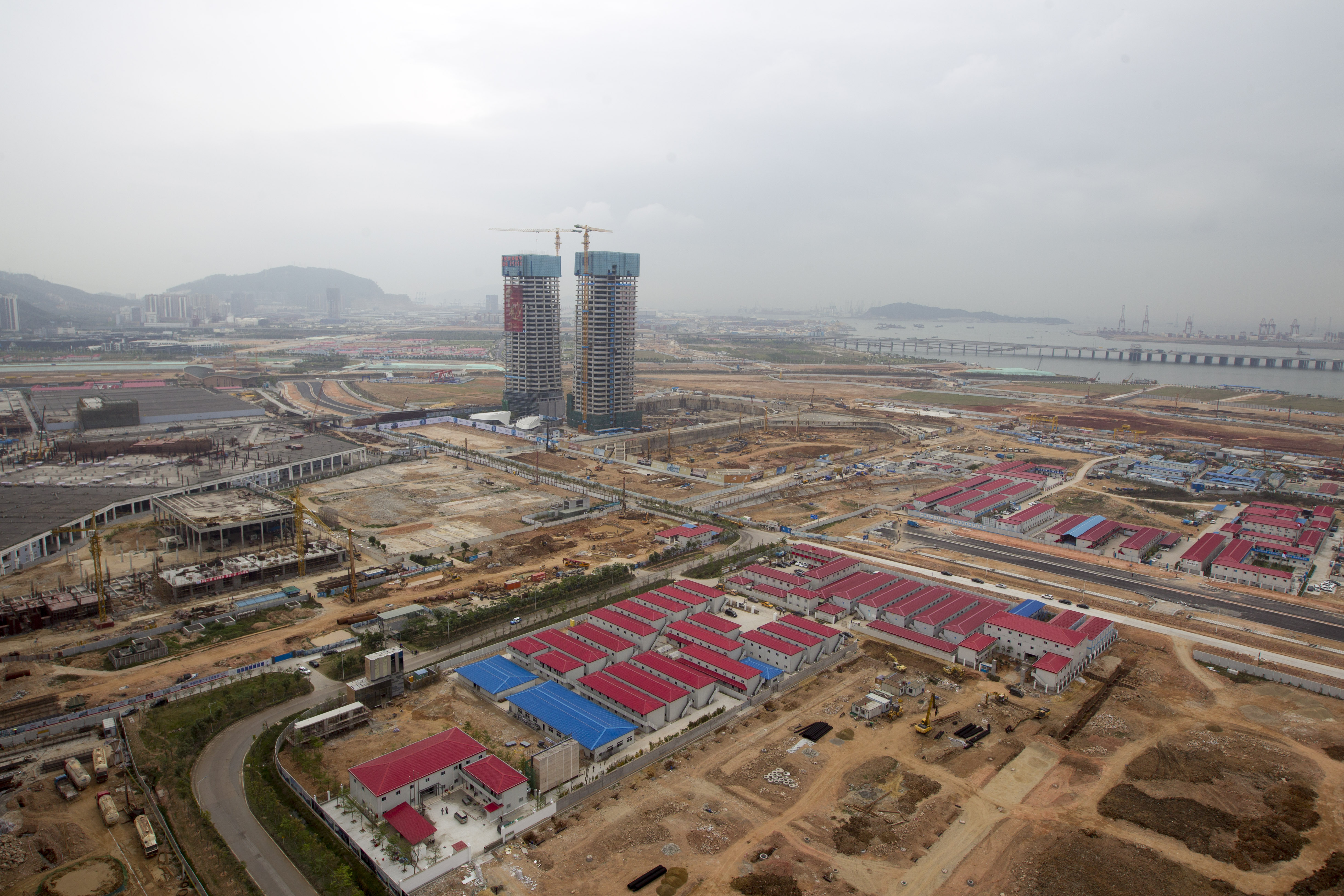 2015年，深圳前海蛇口自贸区（前海片区）建设工地。（图片来源：南方日报社）.jpg