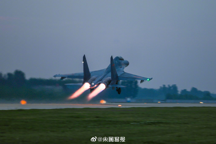 0033ImPzly1hfhkxbbh8pj63g02aokjo02.jpg?x-oss-process=style/w10