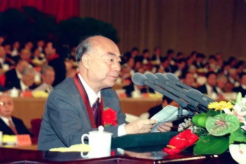 他的名字曾经绝密28年！我们永远不会忘记(图5)