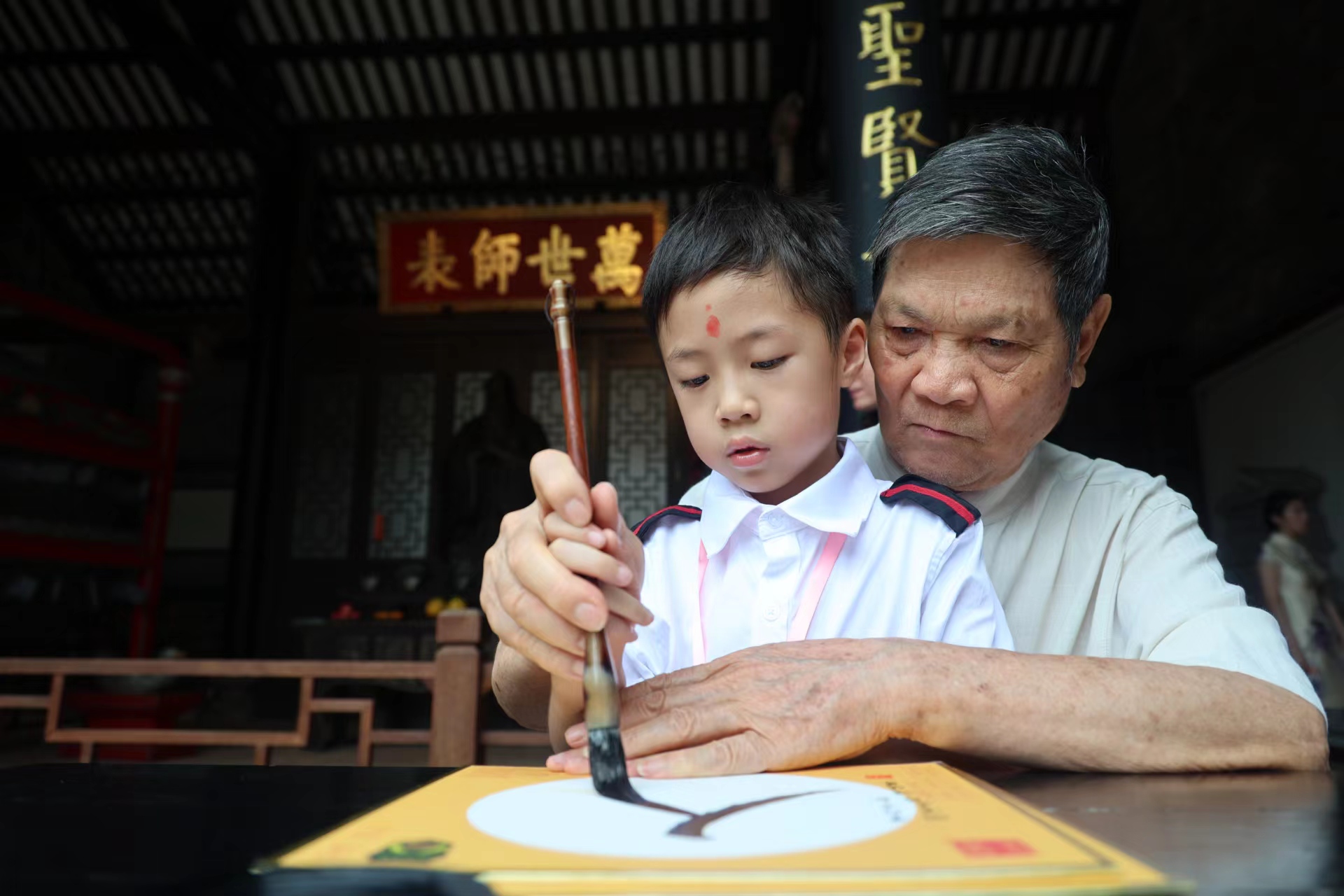 1693276659492976.jpg 694221476.jpg