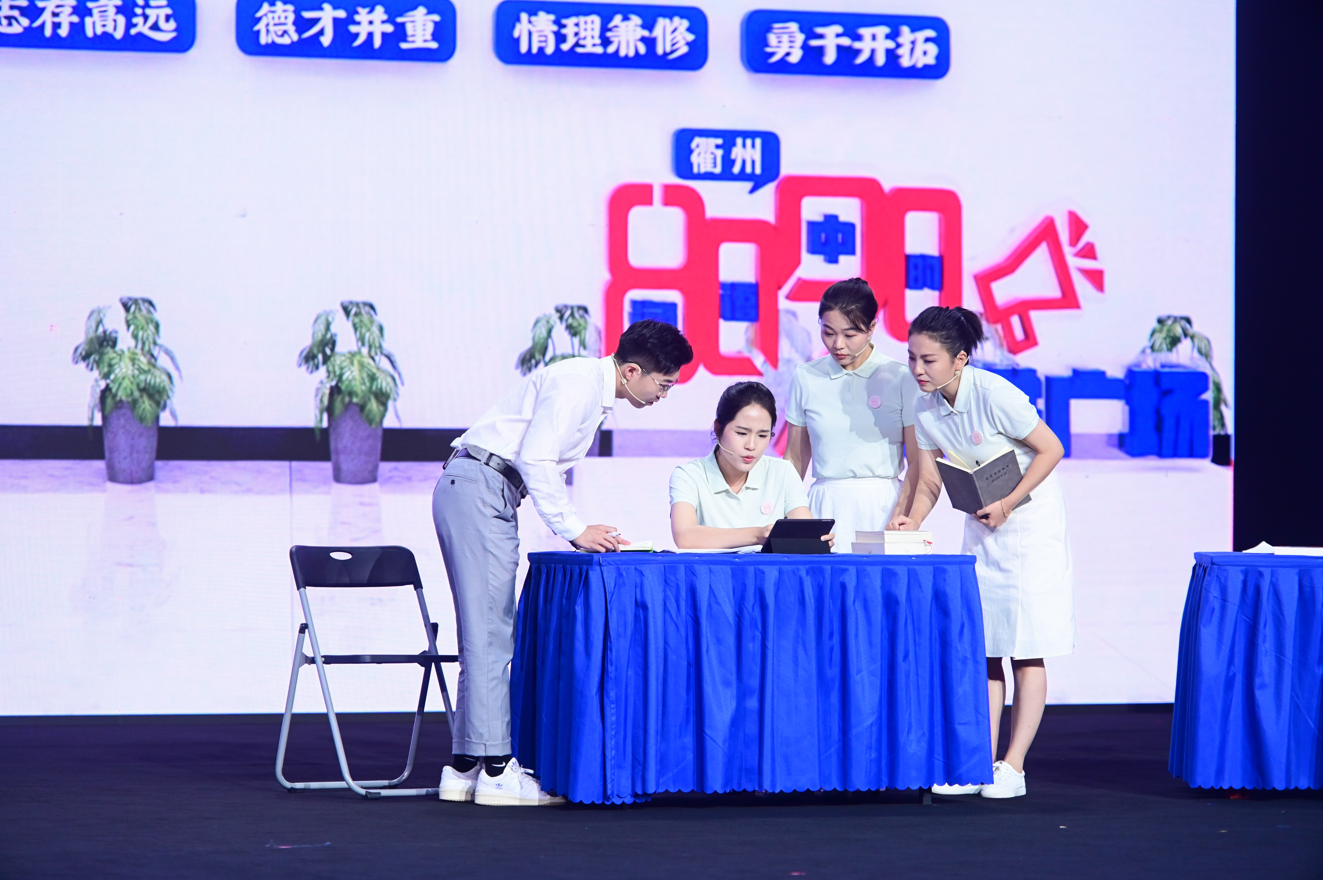 1697856805688305.jpg 35830912.jpg