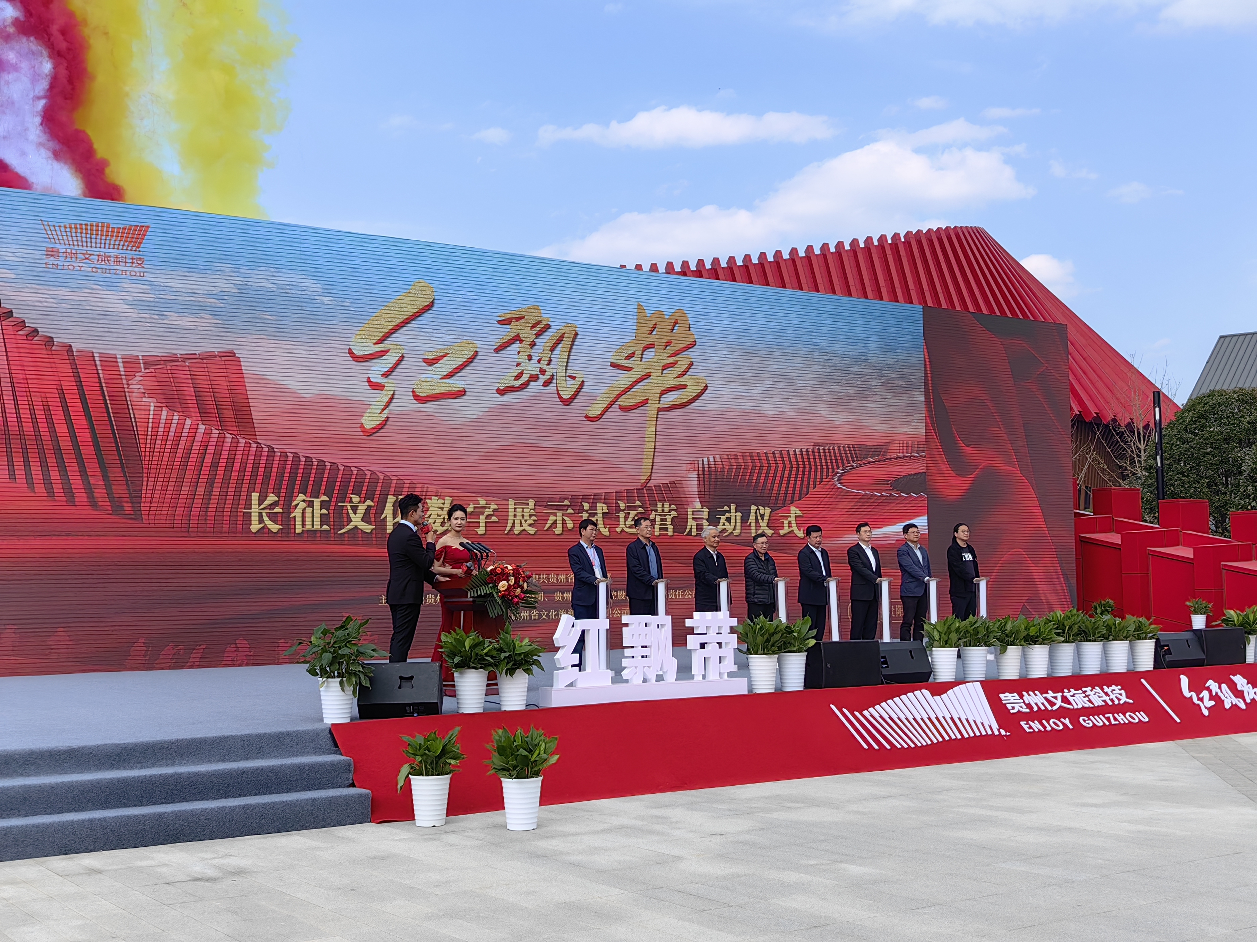 1697970071986957.jpg 174316952.jpg