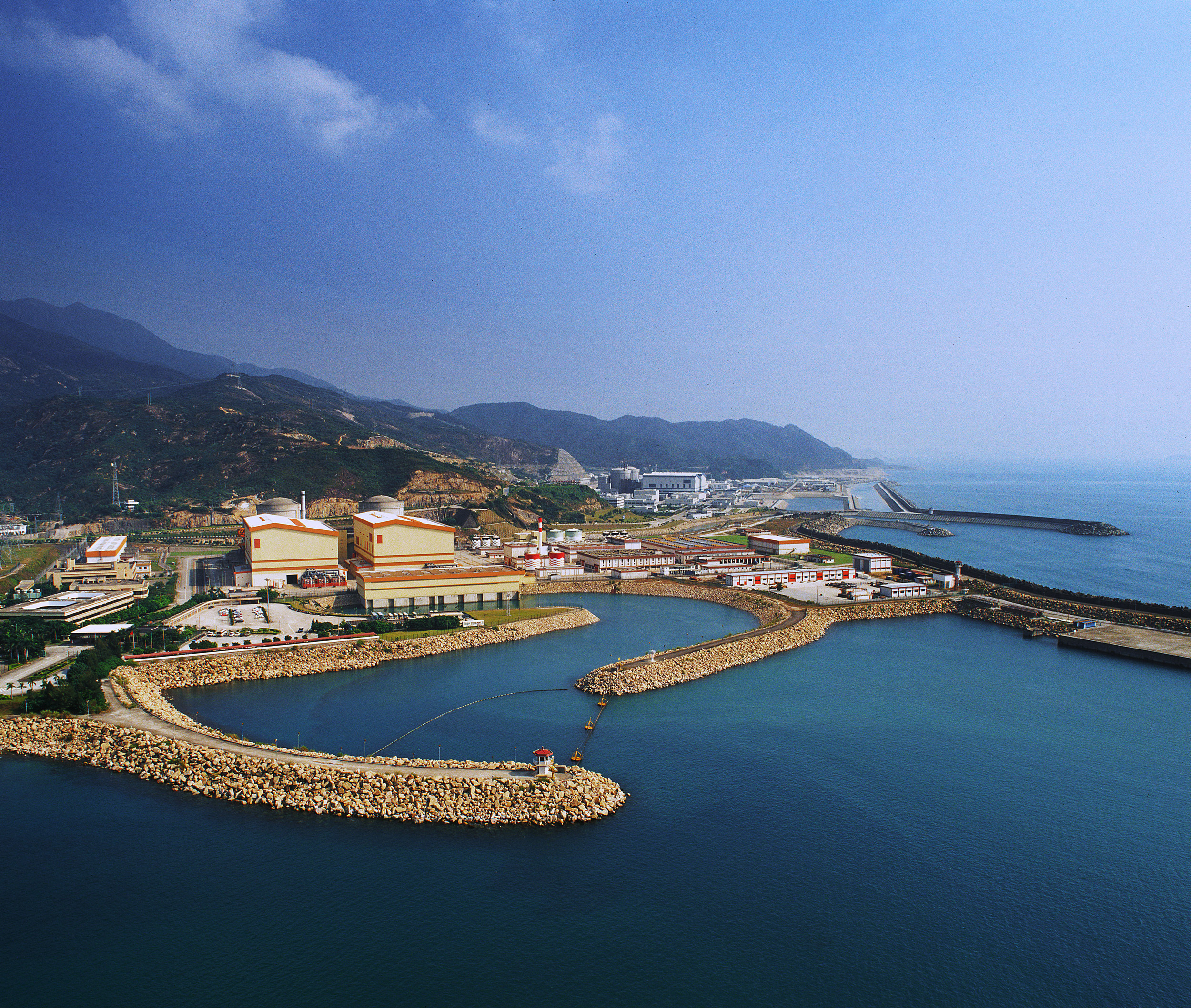 1.大亚湾核电站.jpg