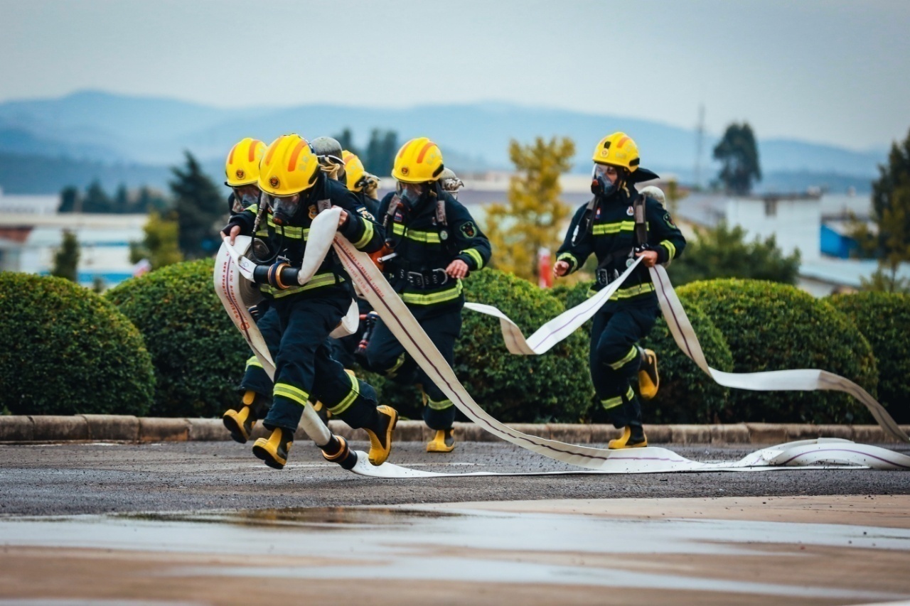 1700635581829084.jpg 【图3】“云岭利剑”比武现场。 井少祥摄.jpg