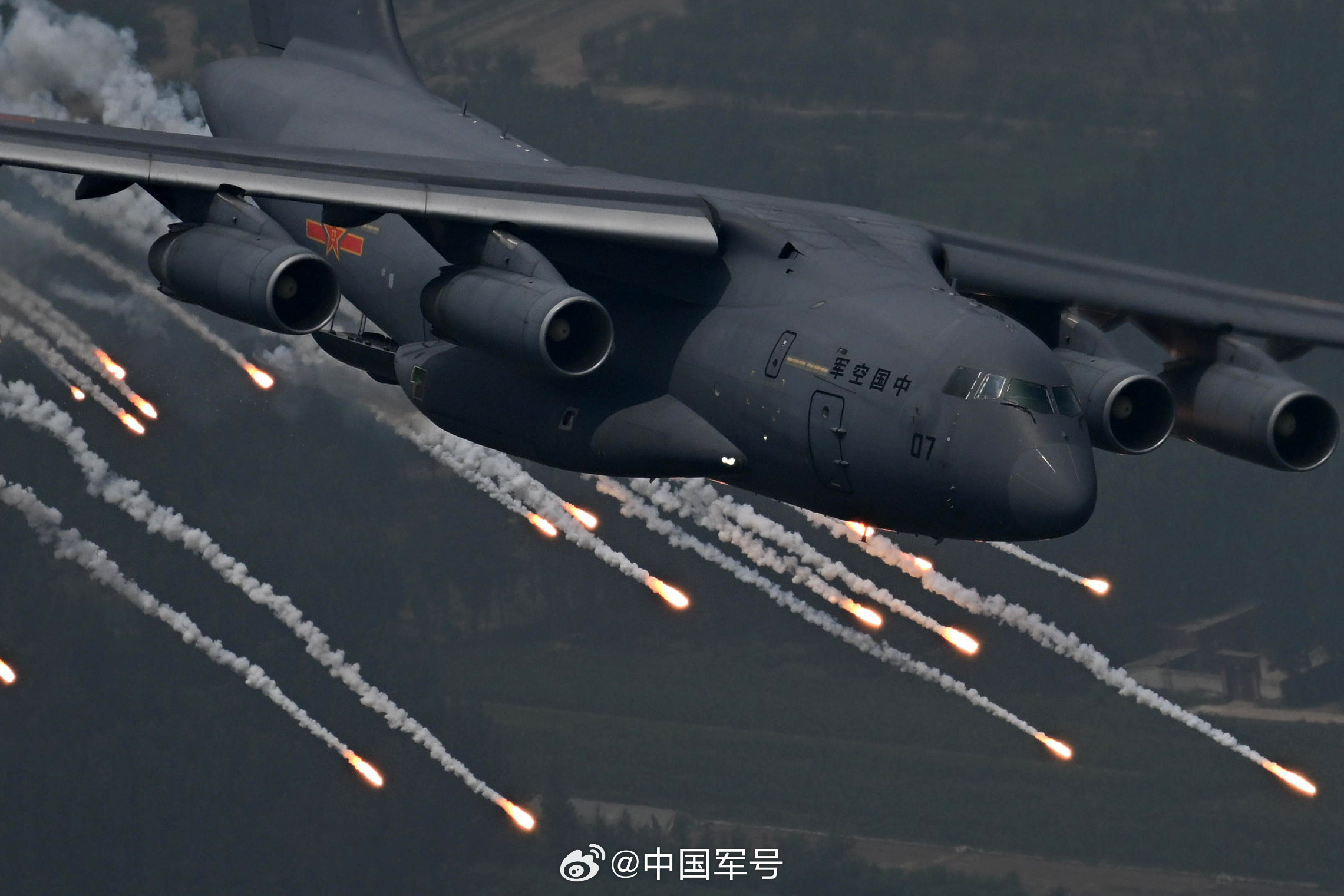 1704501751841375.jpg 008rKb6ply1hlil7yhk5sj31rd1697ov.jpg