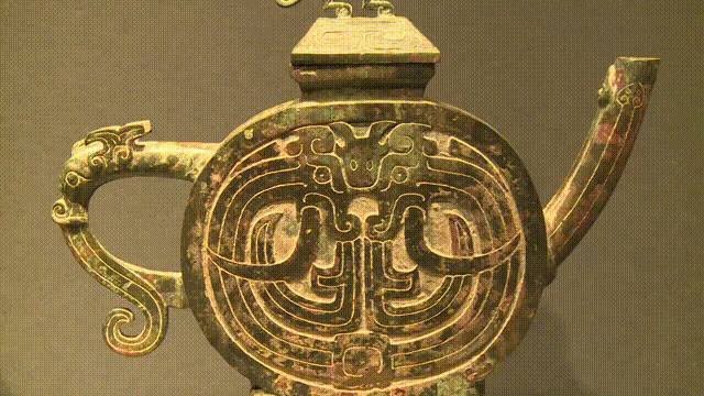 龙纹盉.gif