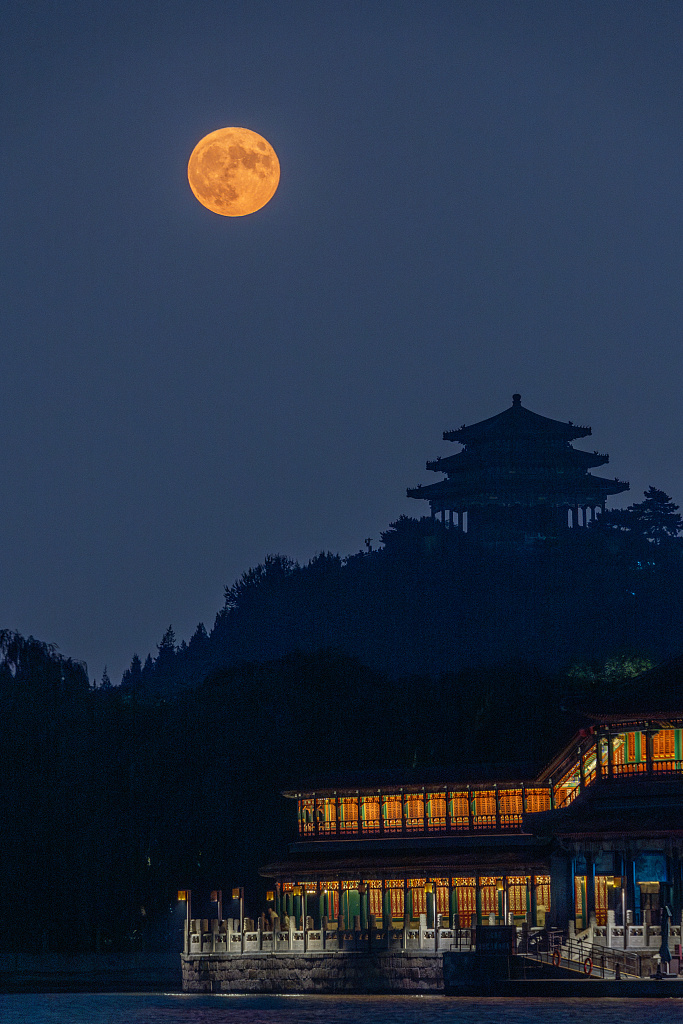 十五的月亮高清风景图图片