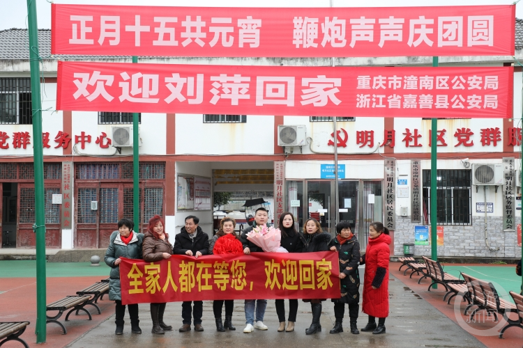 1708774331701444.png 001y6PXDly4hn4r093k7qj60ku0dwh3p02.png