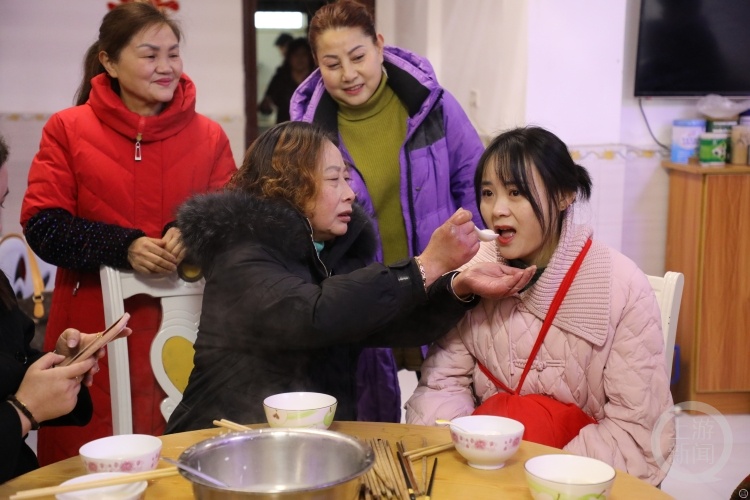 1708774251965200.png 001y6PXDly4hn4r02td1nj60ku0dwh1n02.png